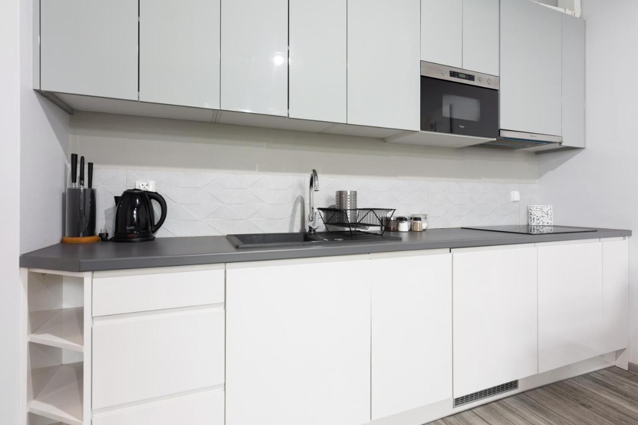 Luxury Apartments Old Town Topolowa Краков Экстерьер фото