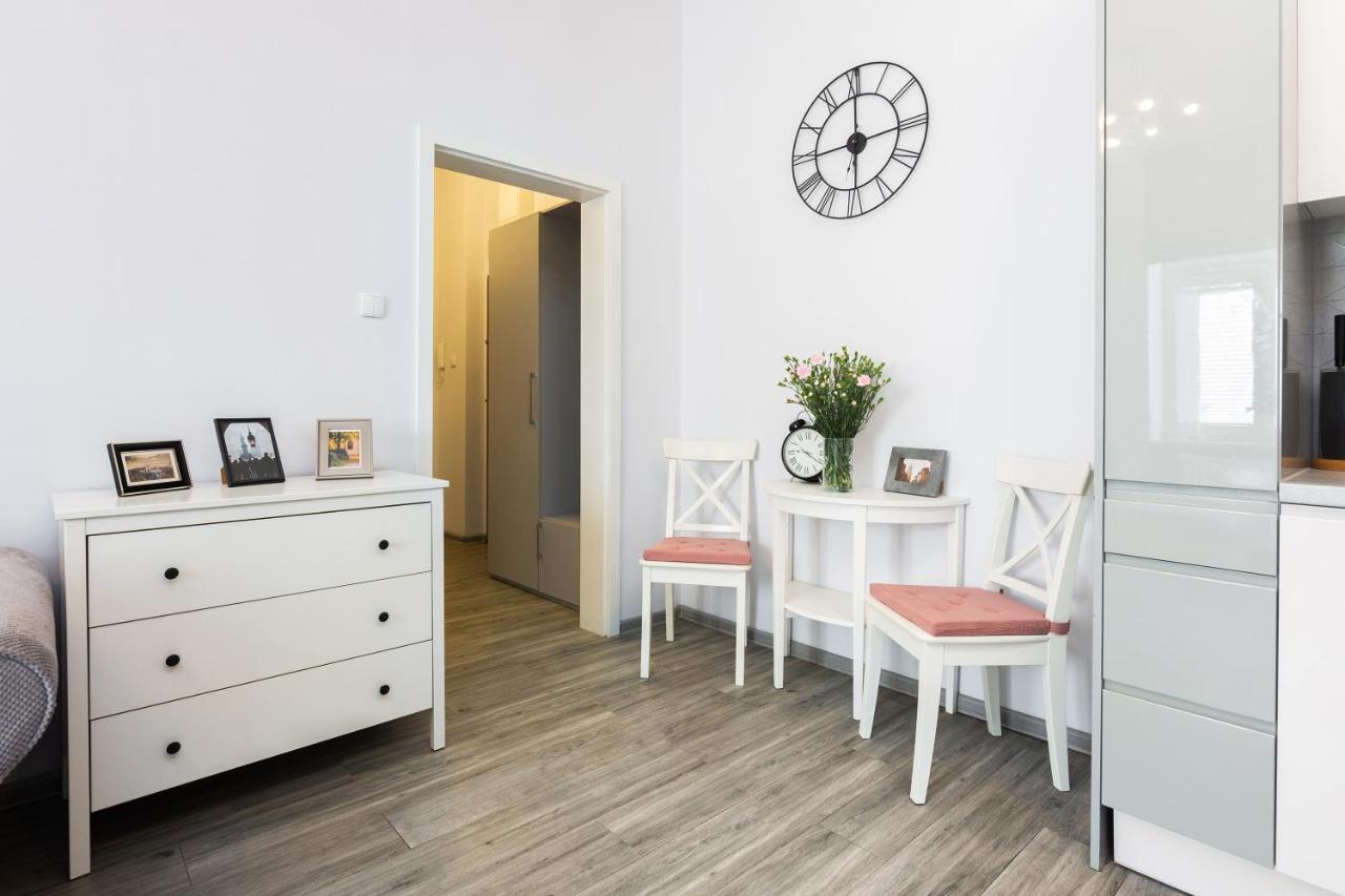 Luxury Apartments Old Town Topolowa Краков Экстерьер фото