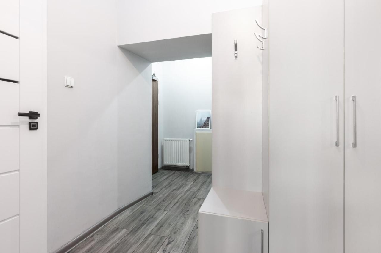 Luxury Apartments Old Town Topolowa Краков Экстерьер фото